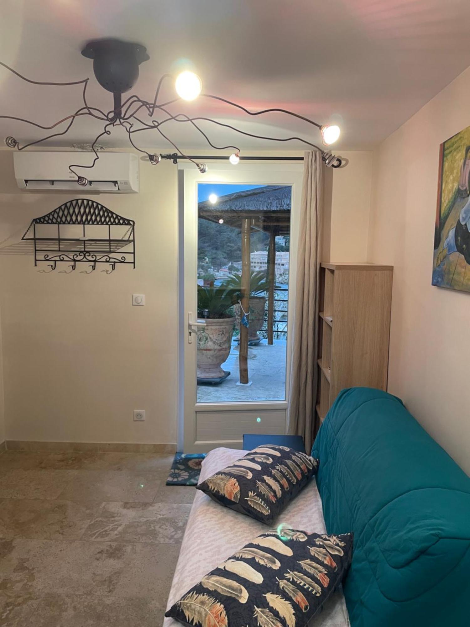 Petit Eden Apartment Ensues-la-Redonne Exterior photo